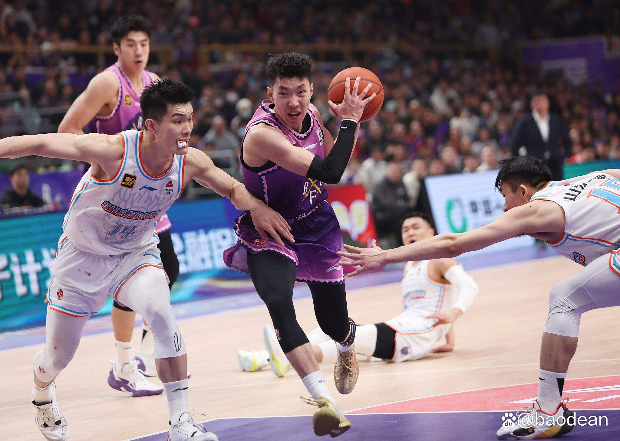 开元KY关于今晚CBA季后赛焦点战；山东男篮强势反弹；赛场秩序良好；训练强度明显提升的信息